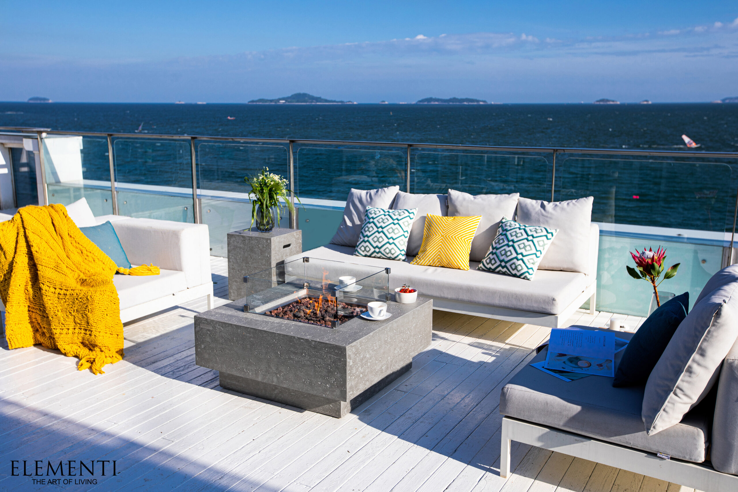 Manhattan Fire Table